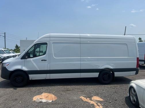 2025 Mercedes-Benz Sprinter 2500 High Roof