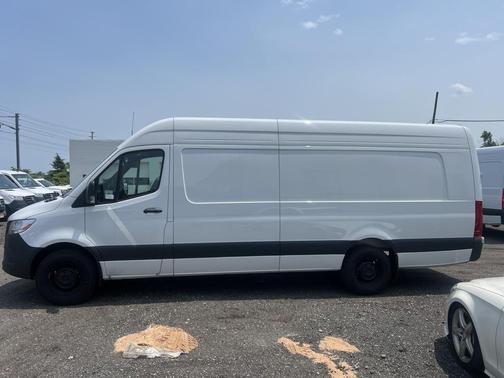 2025 Mercedes-Benz Sprinter 2500 High Roof