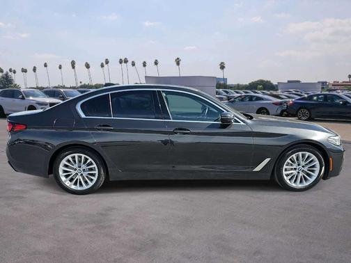 2023 BMW 530 i