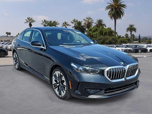 2026 BMW 540 i xDrive