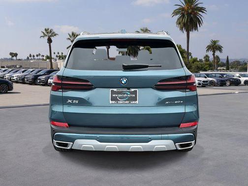 Blue Ridge Mountain Metallic 2026 BMW X5 PHEV xDrive50e