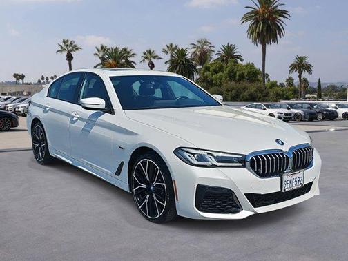 Alpine White 2023 BMW 530e 530e