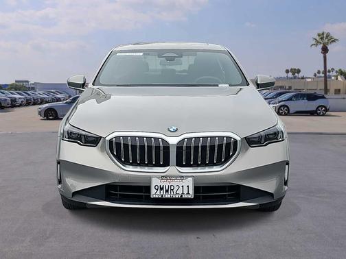 2024 BMW 530 i