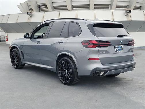 Gray Metallic 2026 BMW X5 sDrive40i