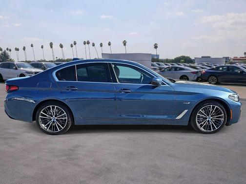 2023 BMW 530e 530e