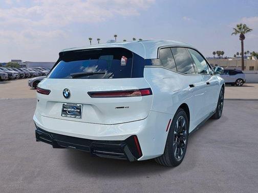 2026 BMW iX xDrive45