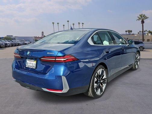 2024 BMW 530 i