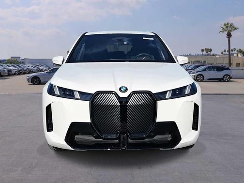 2026 BMW iX xDrive45