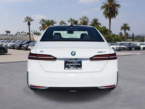 2026 BMW i5 eDrive40