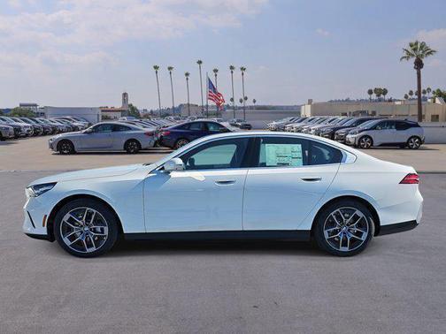 2026 BMW i5 eDrive40