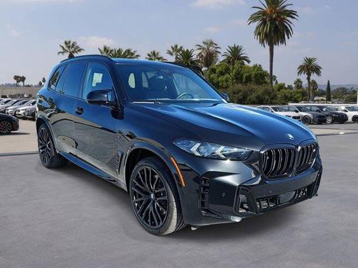 2025 BMW X5 M60i