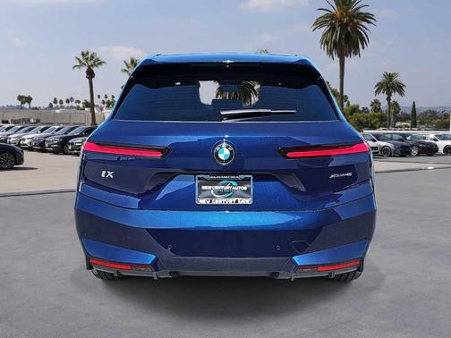 2026 BMW iX xDrive45