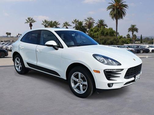 2017 Porsche Macan Base