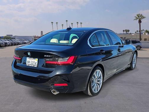 2024 BMW 330 i