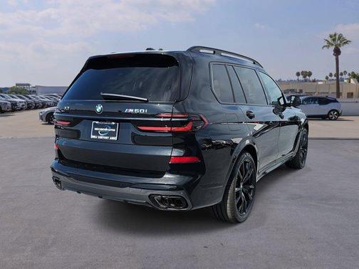 2026 BMW X7 M60i