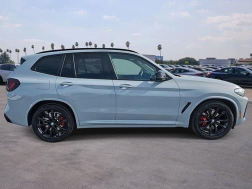 2023 BMW X3 M40i