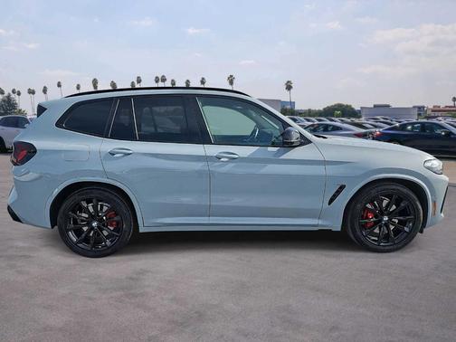 2023 BMW X3 M40i