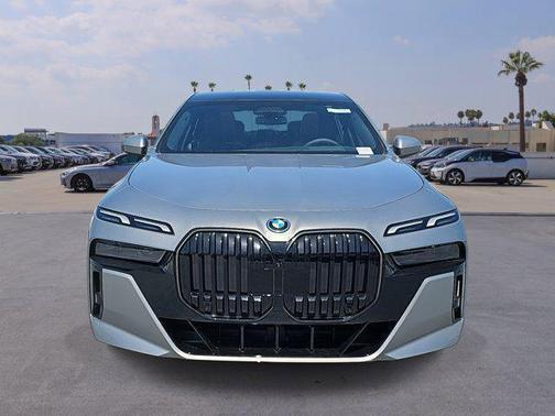 2025 BMW i7 xDrive60