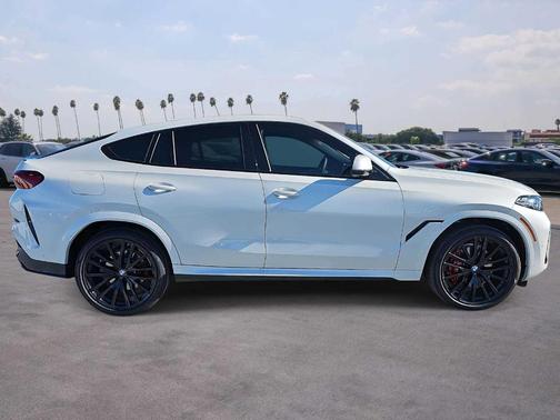 2026 BMW X6 xDrive40i