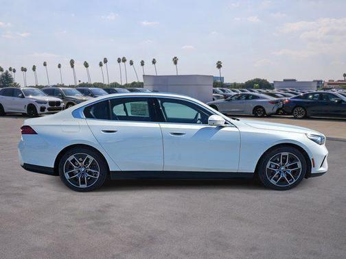 2026 BMW i5 eDrive40