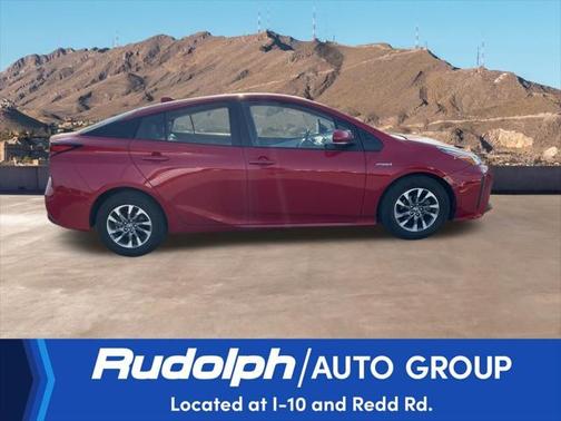 2021 Toyota Prius XLE