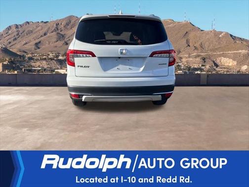 2022 Honda Pilot Touring 8-Passenger