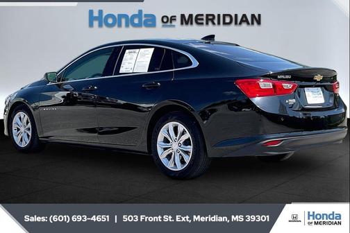 Mosaic Black Metallic 2024 Chevrolet Malibu FWD 1LT