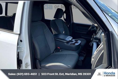 2023 RAM 2500 Tradesman Crew Cab 4x4 6'4' Box