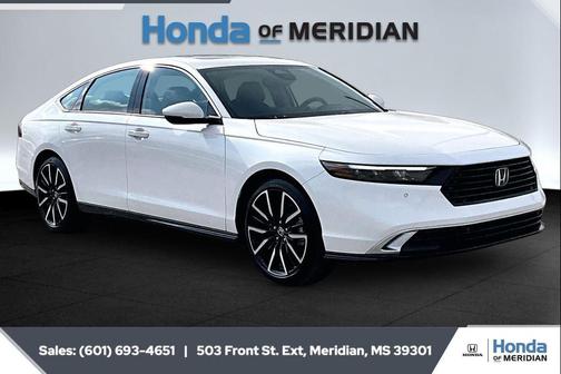 Platinum White Pearl 2026 Honda Accord Hybrid Touring