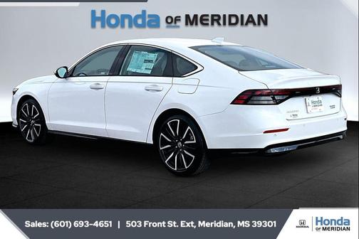 Platinum White Pearl 2026 Honda Accord Hybrid Touring