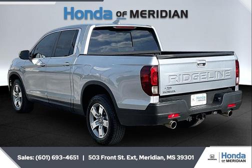Solar Silver Metallic 2025 Honda Ridgeline RTL