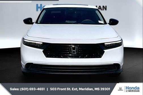 Platinum White Pearl 2025 Honda Accord SE