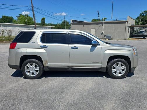 Champagne Silver Metallic 2013 GMC Terrain SLE-1