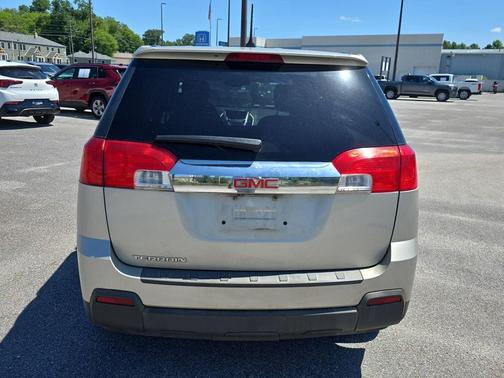 Champagne Silver Metallic 2013 GMC Terrain SLE-1