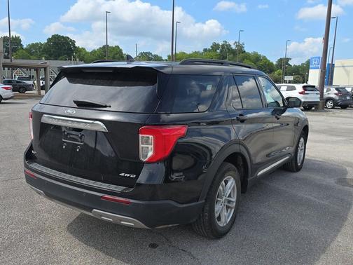 Agate Black 2022 Ford Explorer XLT