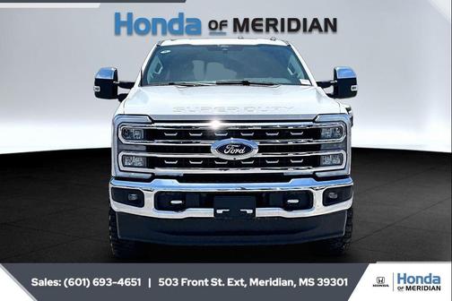 Star White Metallic Tri-Coat 2024 Ford F-250 Lariat