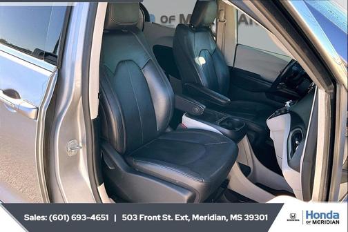 2020 Chrysler Pacifica Touring L