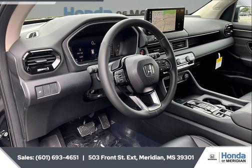 Crystal Black Pearl 2026 Honda Pilot Touring 8-Passenger