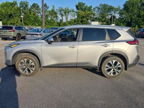Brilliant Silver Metallic 2022 Nissan Rogue SV