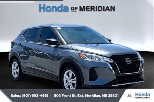 Gun Metallic 2025 Nissan Kicks S