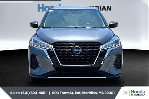 Gun Metallic 2025 Nissan Kicks S