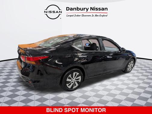 2024 Nissan Altima S FWD