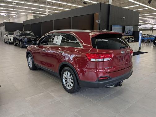 2018 Kia Sorento LX