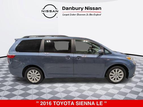 2016 Toyota Sienna LE