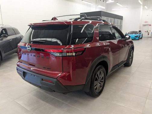 2023 Nissan Pathfinder SV 4WD