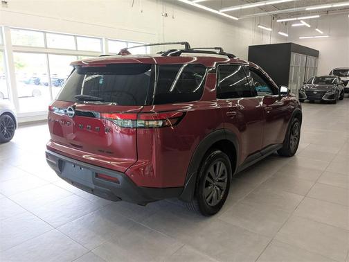2023 Nissan Pathfinder SV 4WD