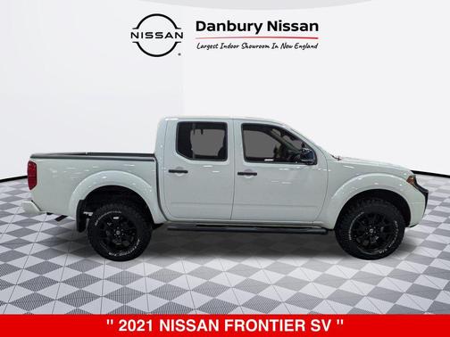 2021 Nissan Frontier SV