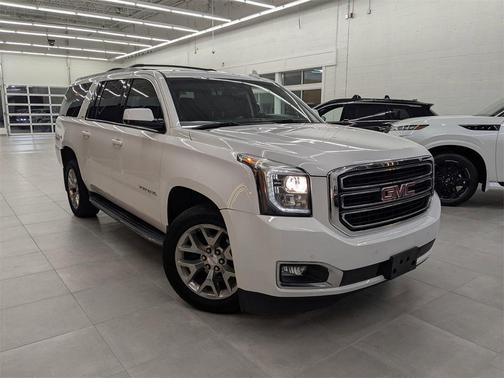 2017 GMC Yukon XL SLT
