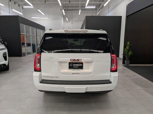 2017 GMC Yukon XL SLT