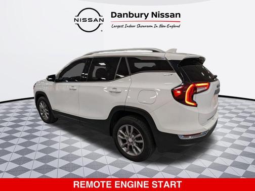 Summit White 2022 GMC Terrain SLT